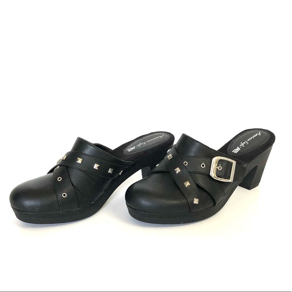 AE Vintage Silver Studded Black Clogs - Picture 4 of 7